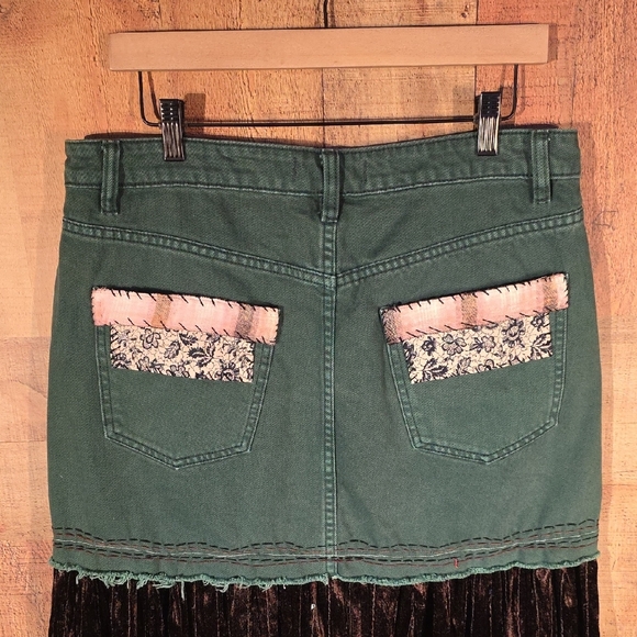 Upcycled We The Free Green Patchwork Skirt with Velvet Hem Size 10/12 - Picture 10 of 16